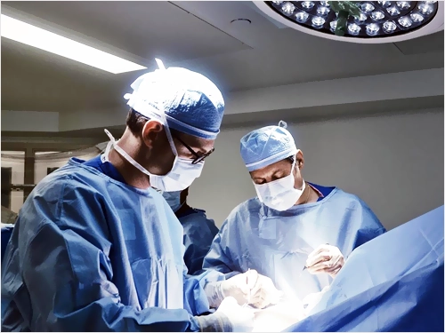 Karın Germe Ameliyatı (Abdominoplasti)